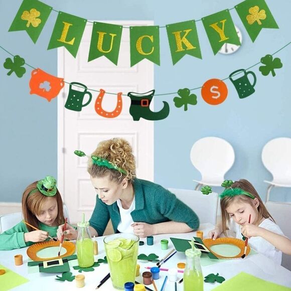 NWT Lucky St Pat's Decorations Kit - Picture 1 of 6